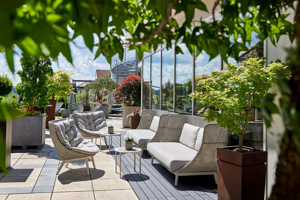 Sonnen-Lounge im Wellnesshotel Jagdhof, Bayern